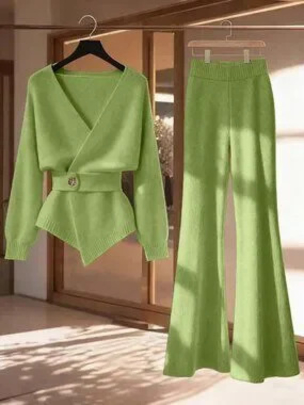 Green Elegant Women's Two-Piece Knitted Sweater Set